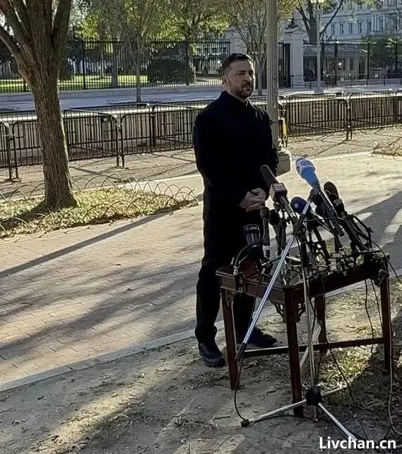 他被特朗普当众羞辱，全场都在哄笑