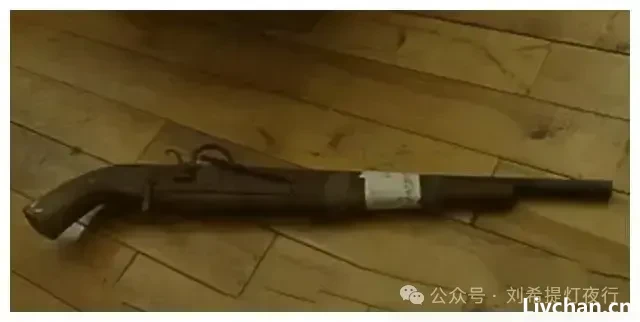 一本书让他“变疯杀人”——革命青年”伍勇的犯罪手记 一本书让他“变疯杀人”——革命青年”伍勇的犯罪手记