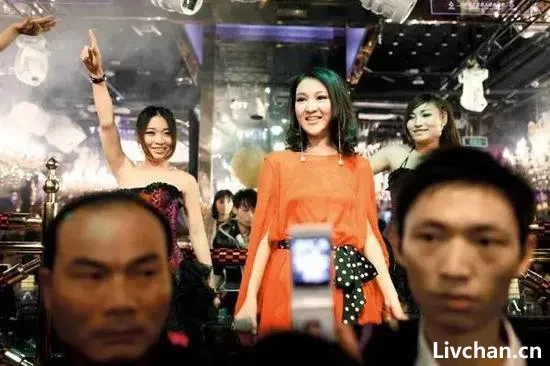 昔日网红郭美美的十年轮回 昔日网红郭美美的十年轮回